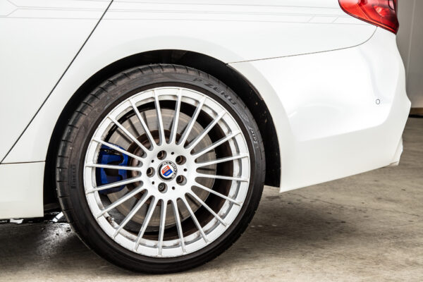 D5 Sビターボ リムジン アルラット 4WD