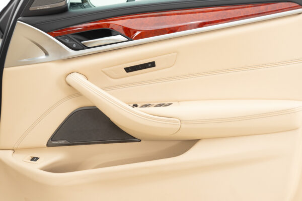 D5 Sビターボ リムジン アルラット 4WD