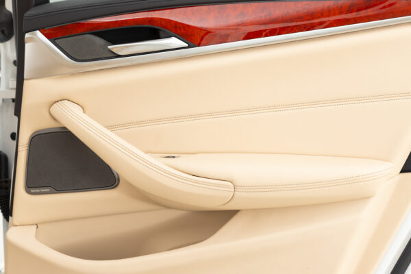 D5 Sビターボ リムジン アルラット 4WD