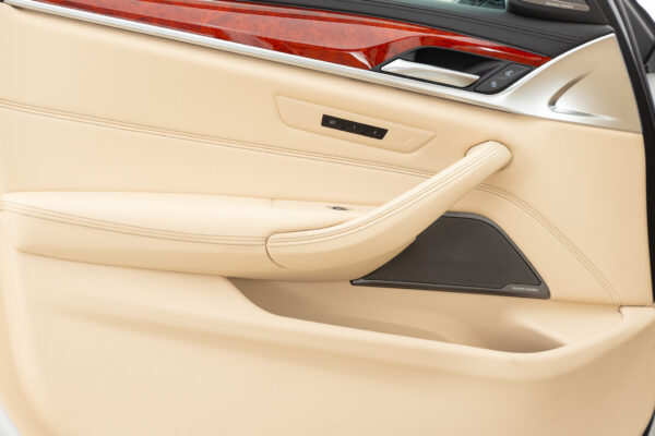 D5 Sビターボ リムジン アルラット 4WD