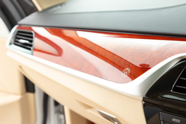 D5 Sビターボ リムジン アルラット 4WD