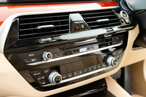 D5 Sビターボ リムジン アルラット 4WD