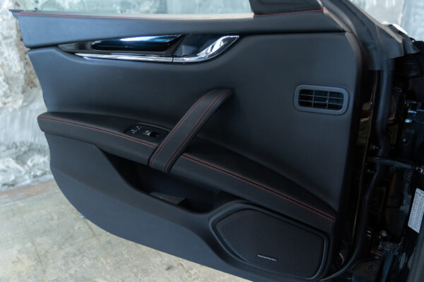 クワトロポルテ GT S グランスポーツ