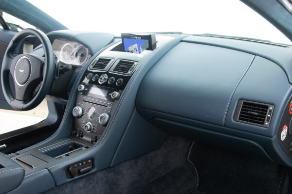 アストンマーティン V8 ヴァンテージ スポーツシフトⅡ
