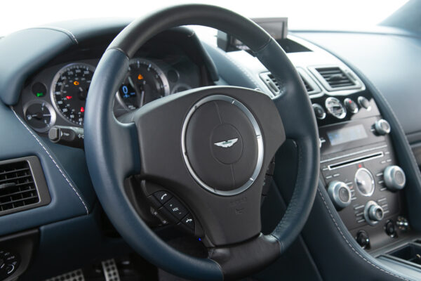 アストンマーティン V8 ヴァンテージ スポーツシフトⅡ