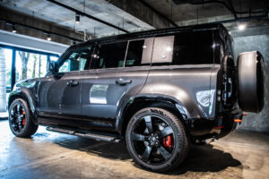 ディフェンダー 110 X 3.0L D300 4WD