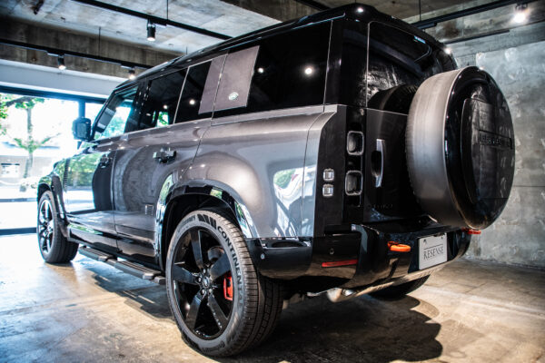 ディフェンダー 110 X 3.0L D300 4WD
