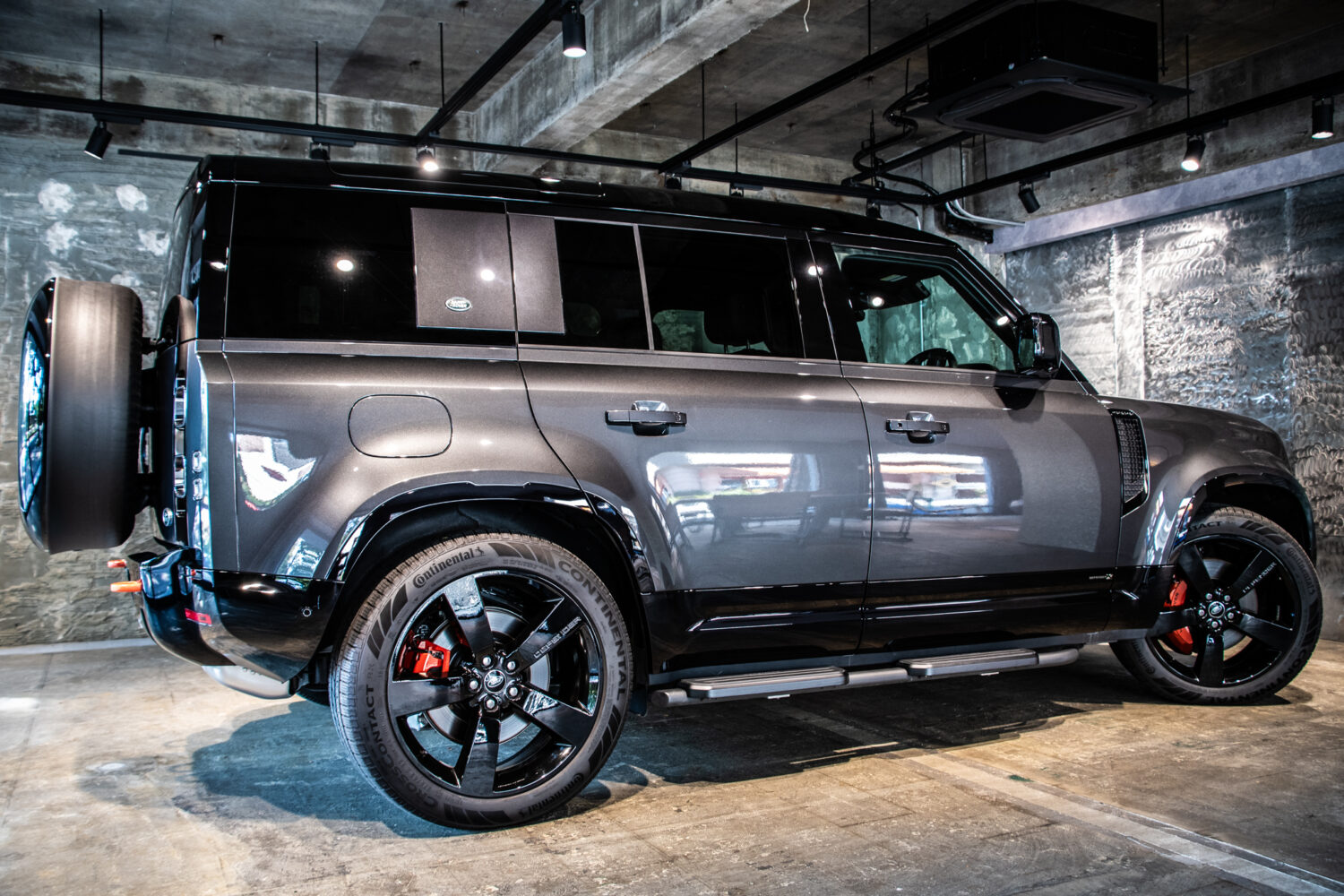 ディフェンダー 110 X 3.0L D300 4WD
