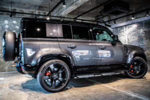ディフェンダー 110 X 3.0L D300 4WD