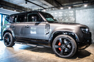 ディフェンダー 110 X 3.0L D300 4WD