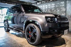 ディフェンダー 110 X 3.0L D300 4WD