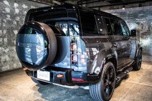 ディフェンダー 110 X 3.0L D300 4WD