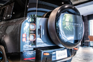 ディフェンダー 110 X 3.0L D300 4WD
