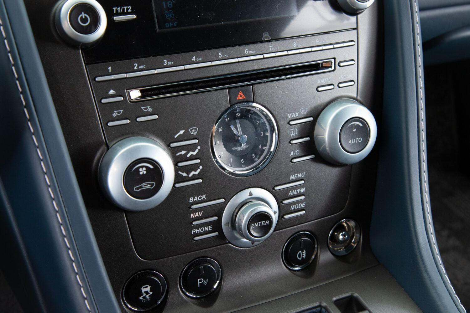 アストンマーチン V8 ヴァンテージ スポーツシフトⅡ