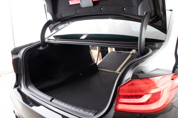 D5 S ビターボ リムジン アルラット 4WD