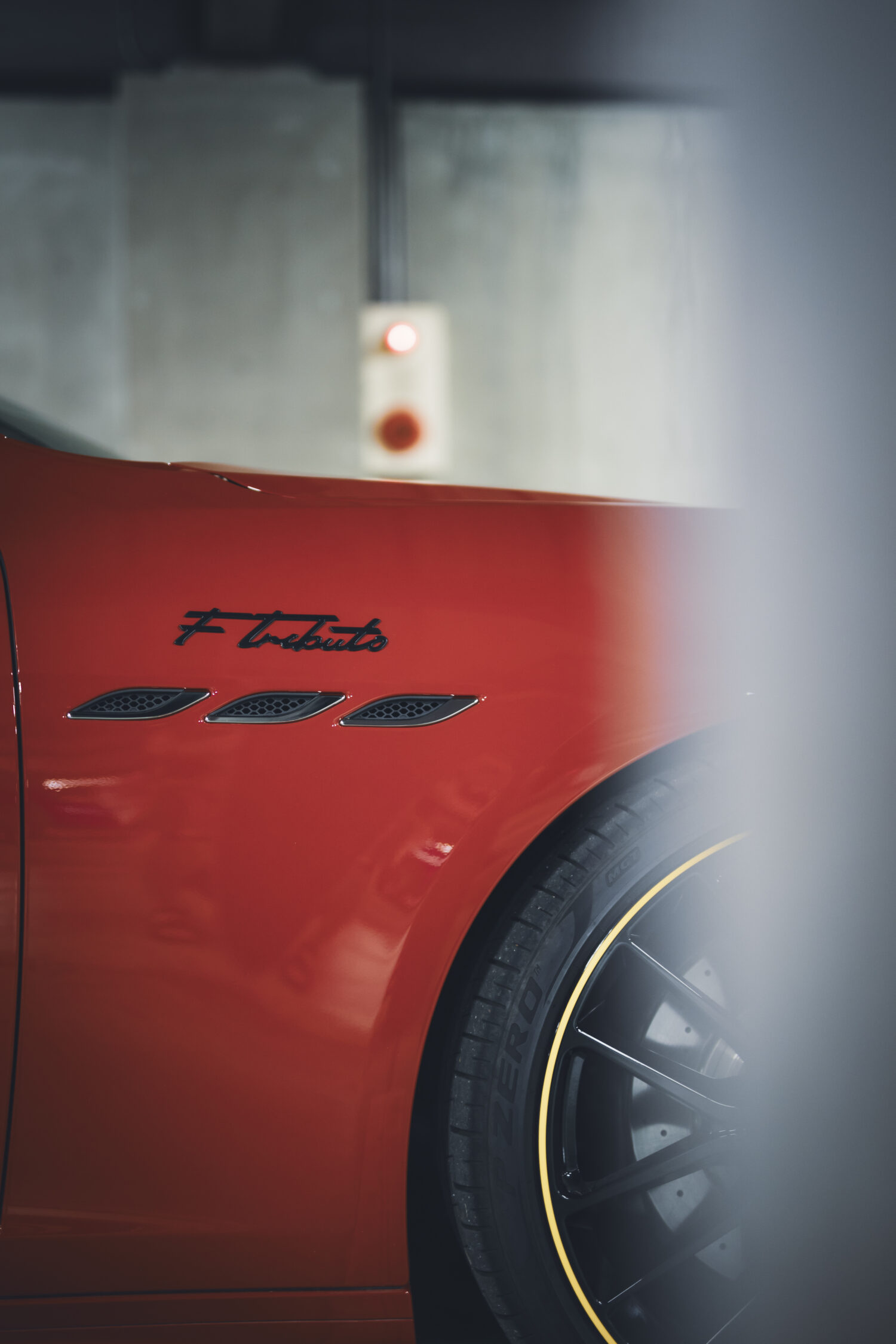 マセラティ・ギブリFトリブート（FR/8AT）「F」を身にまとう歓び