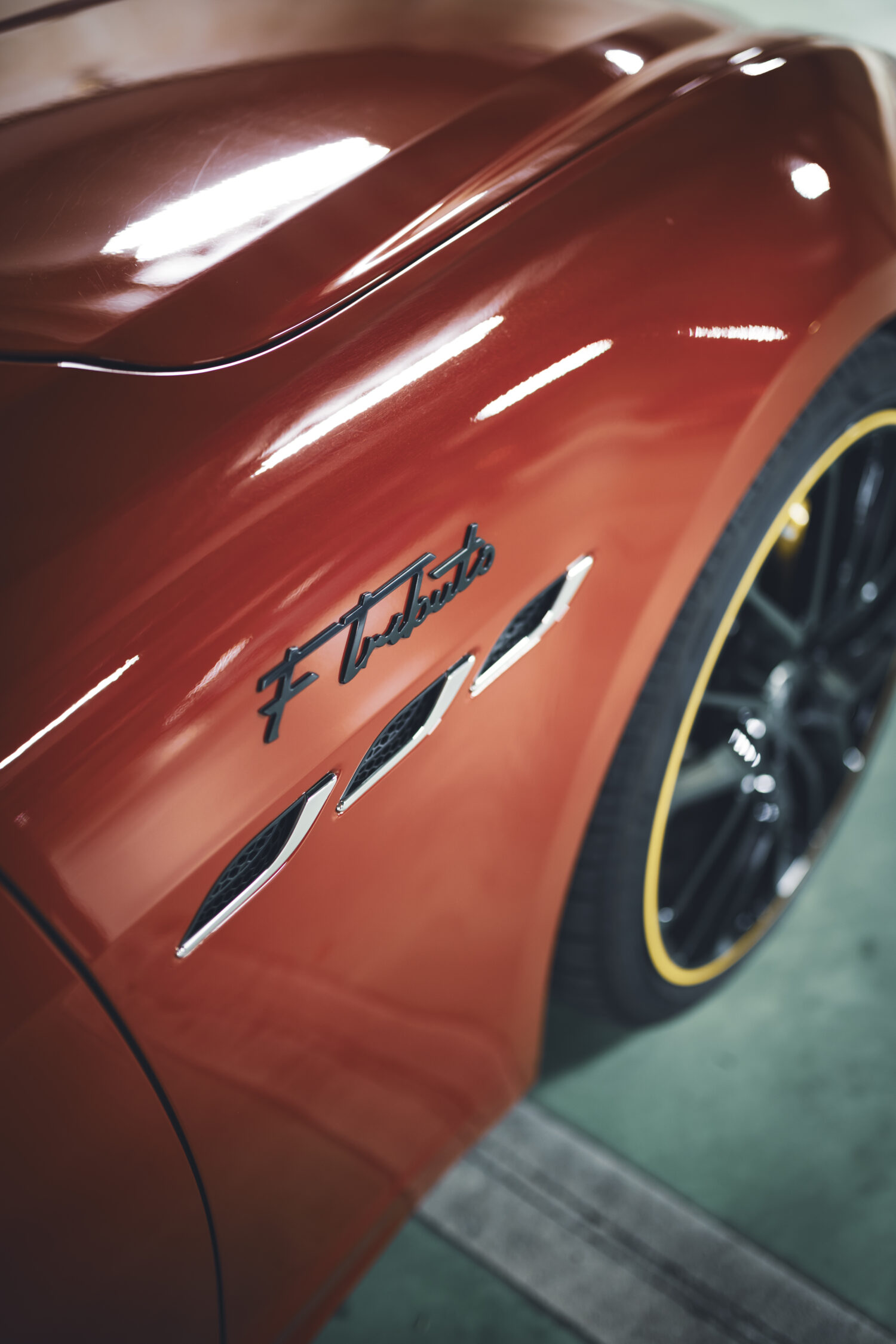 マセラティ・ギブリFトリブート（FR/8AT）「F」を身にまとう歓び