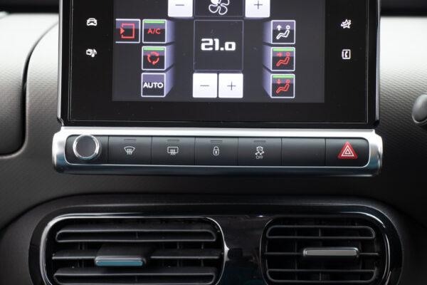 C4 カクタス 1.2 200台限定車