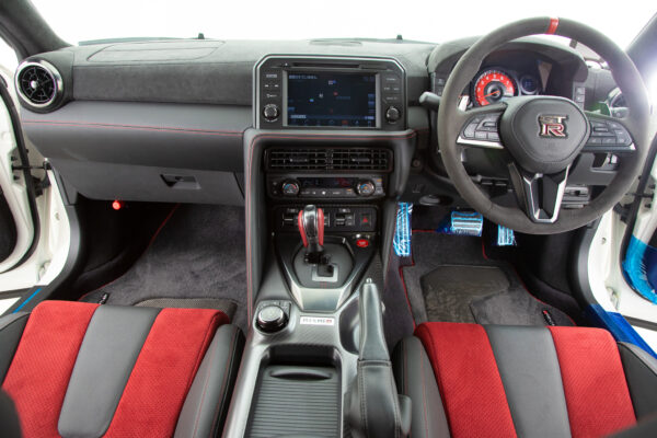 GT-R 3.8 NISMO 4WD