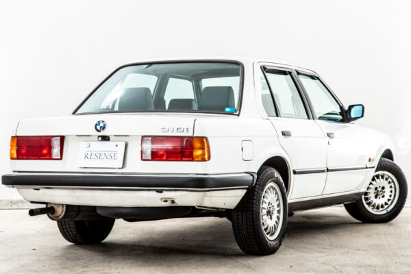3シリーズ 318i
