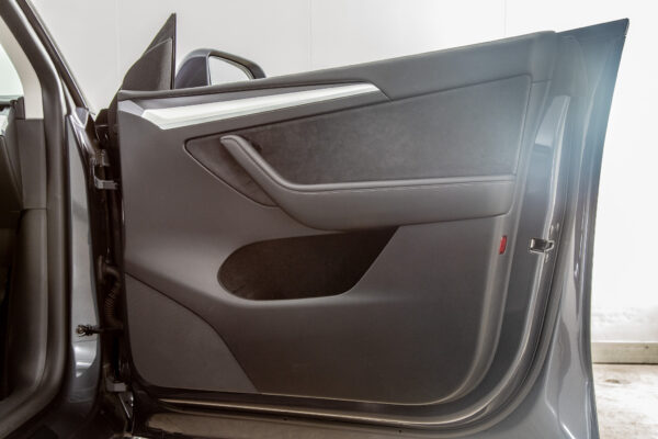 モデルY パフォーマンス