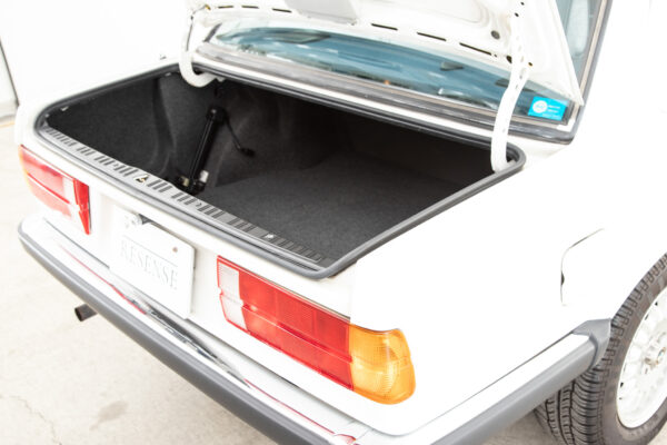 3シリーズ 318i