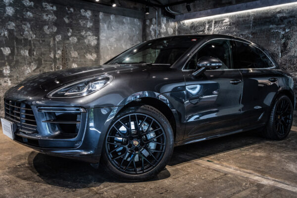 マカン ターボ PDK 4WD