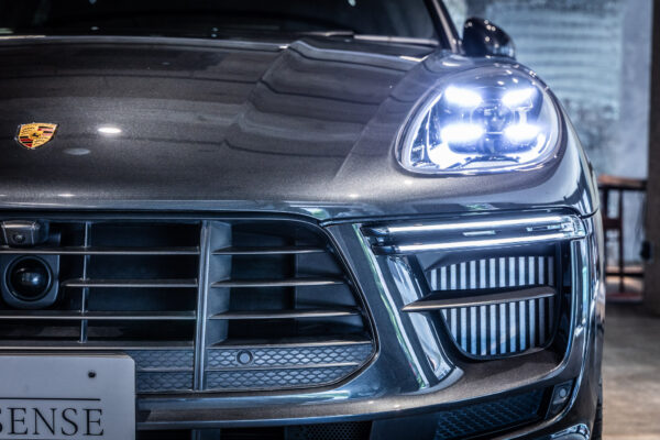 マカン ターボ PDK 4WD