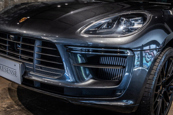 マカン ターボ PDK 4WD