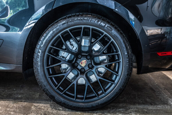 マカン ターボ PDK 4WD