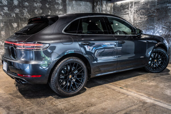 マカン ターボ PDK 4WD