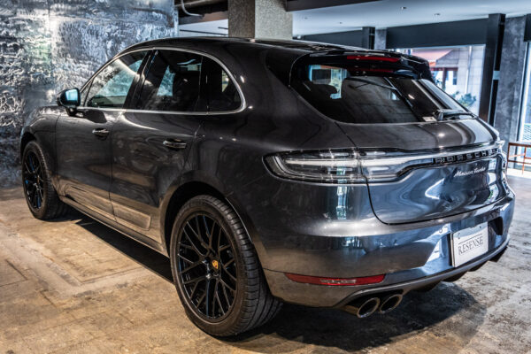 マカン ターボ PDK 4WD