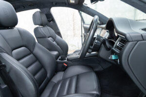 マカン ターボ PDK 4WD