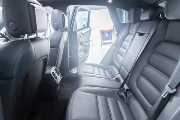 マカン ターボ PDK 4WD