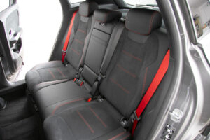 GLA35 4マチック 4WD