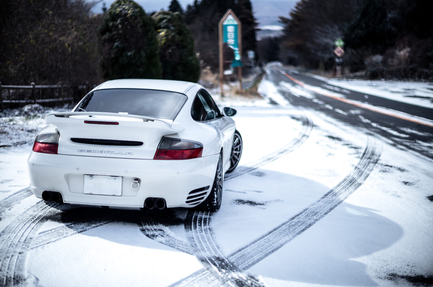 ポルシェ911ターボ・ゲンバラ・エアロ（4WD/5AT）あなたは車が好きですか？