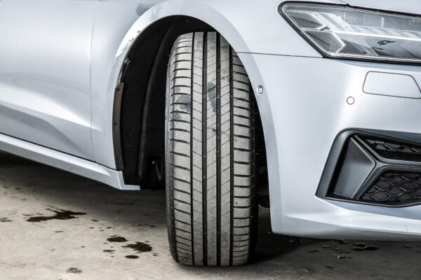 A7 スポーツバック 40 TDI クワトロ 4WD