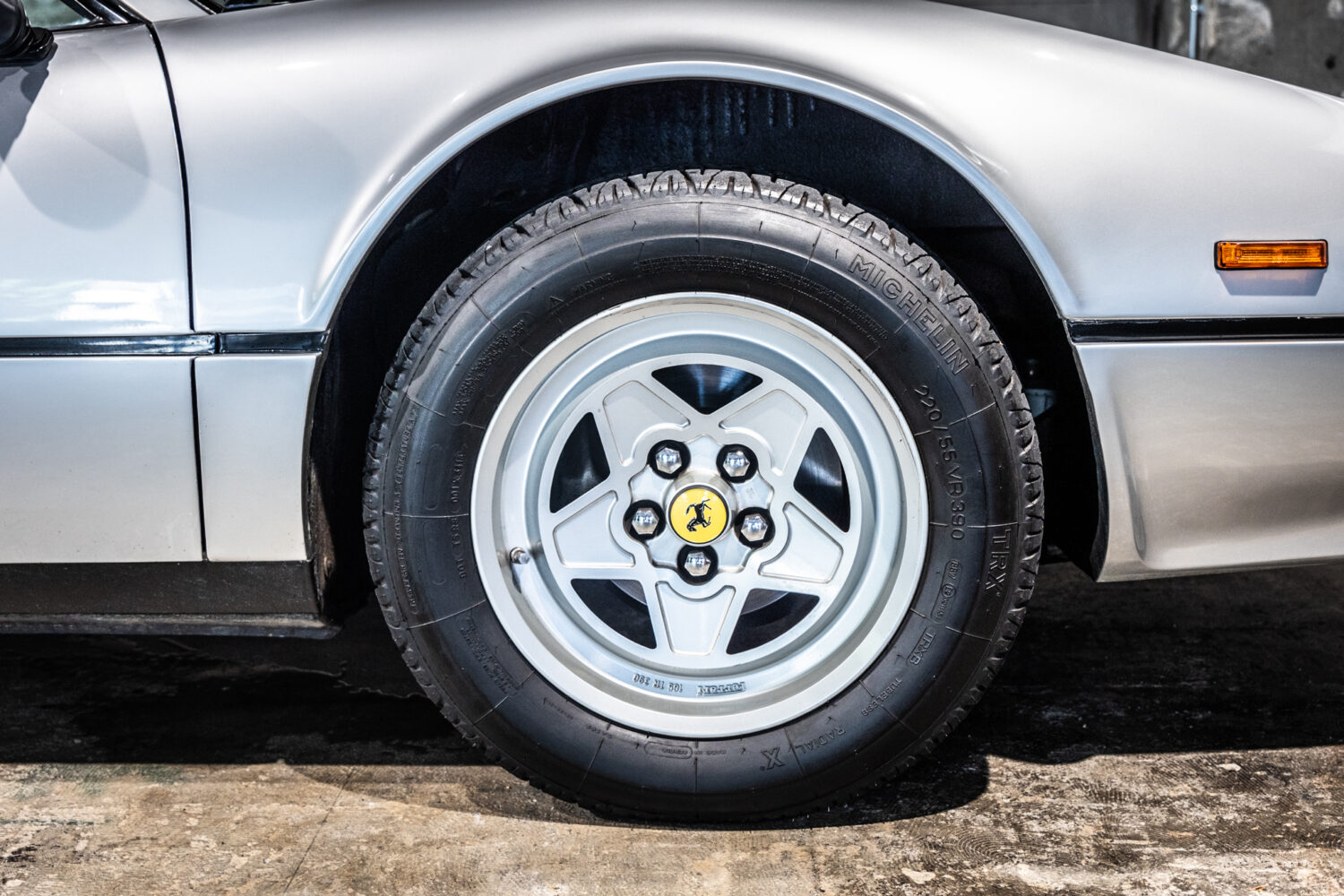 308 GTB クワトロバルボーレ