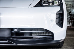 タイカン GTS 4シート 4WD