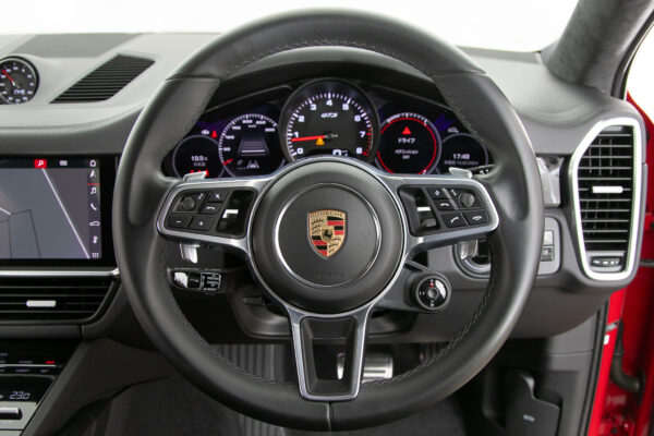 カイエン クーペ GTS