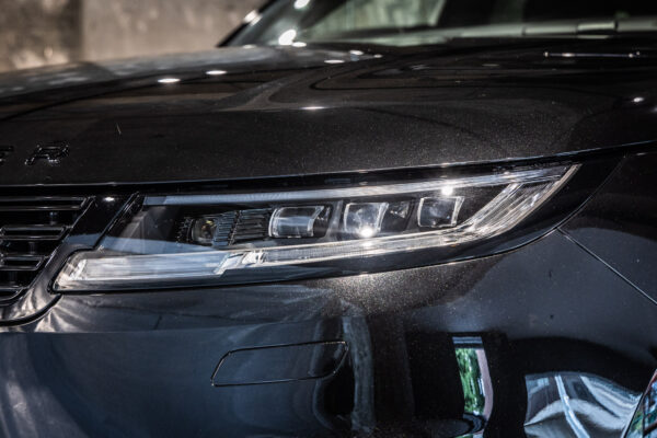 レンジローバー スポーツ ローンチエディション 4WD