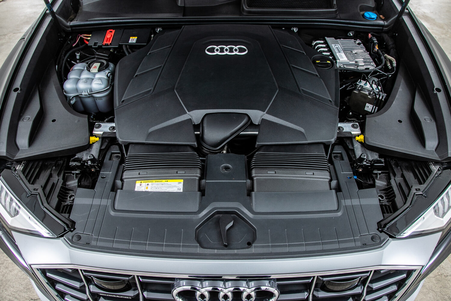 Q8 55TFSI クワトロ デビューPKG Sライン 4WD