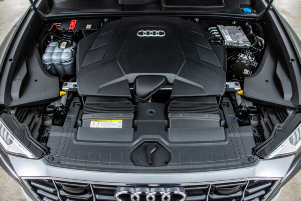 Q8 55TFSI クワトロ デビューPKG Sライン 4WD
