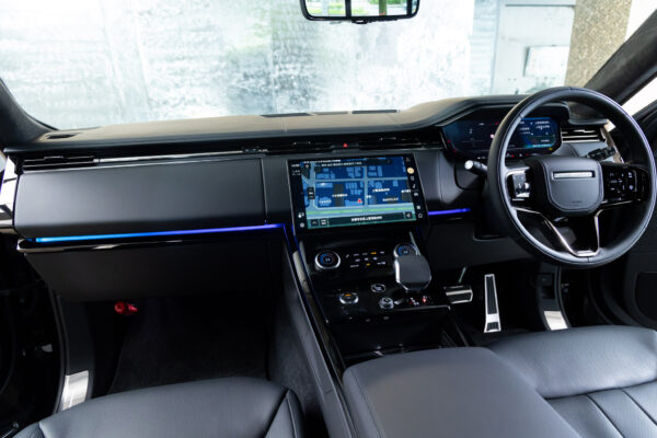 レンジローバー スポーツ ローンチエディション 4WD