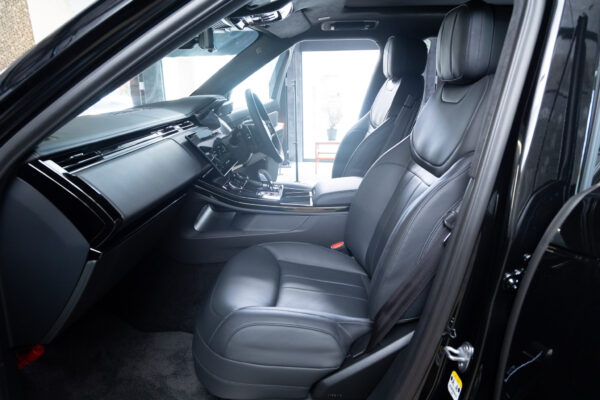 レンジローバー スポーツ ローンチエディション 4WD