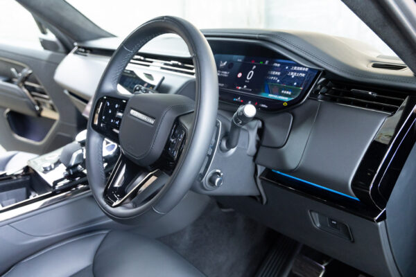 レンジローバー スポーツ ローンチエディション 4WD