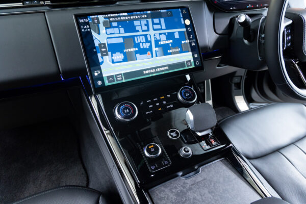 レンジローバー スポーツ ローンチエディション 4WD