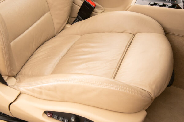 330 Ci カブリオレ