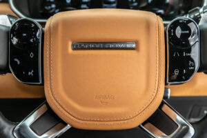 レンジローバー AUTOBIOGRAPHY (ディーゼル258PS) 4WD