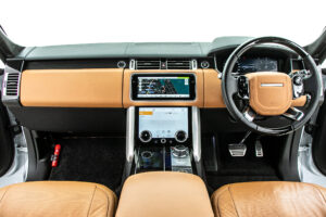 レンジローバー AUTOBIOGRAPHY (ディーゼル258PS) 4WD